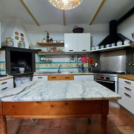 Sprawling Holiday Home In Marsciano With Private Pool * Маршано