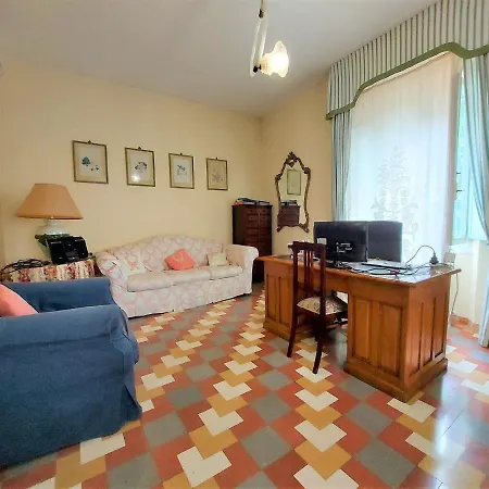 Sprawling Holiday Home In Marsciano With Private Pool Prázdninový dům